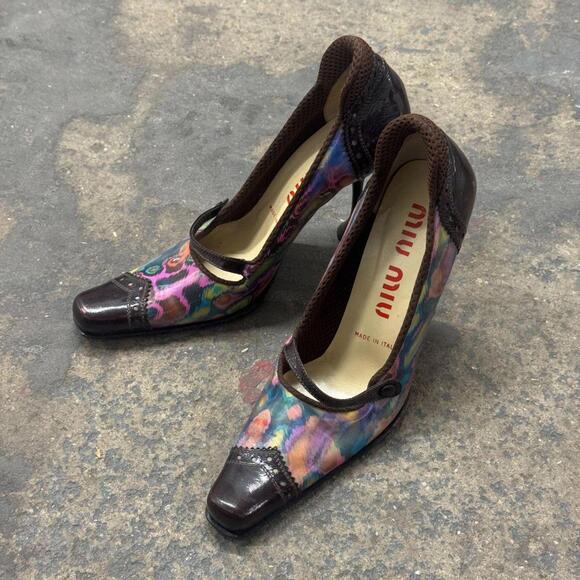 Archival Y2K Miu Miu Holographic Brogue Mary Jane Heels - Picture 6 of 8